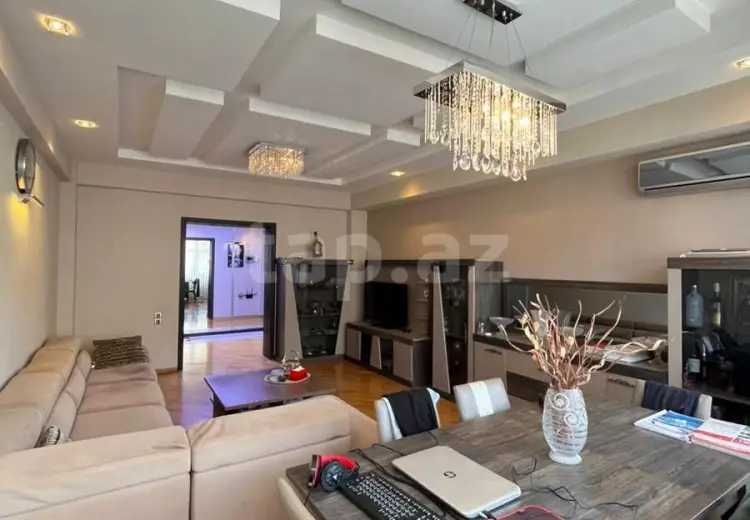 3 otaqlı mənzil , Bakı