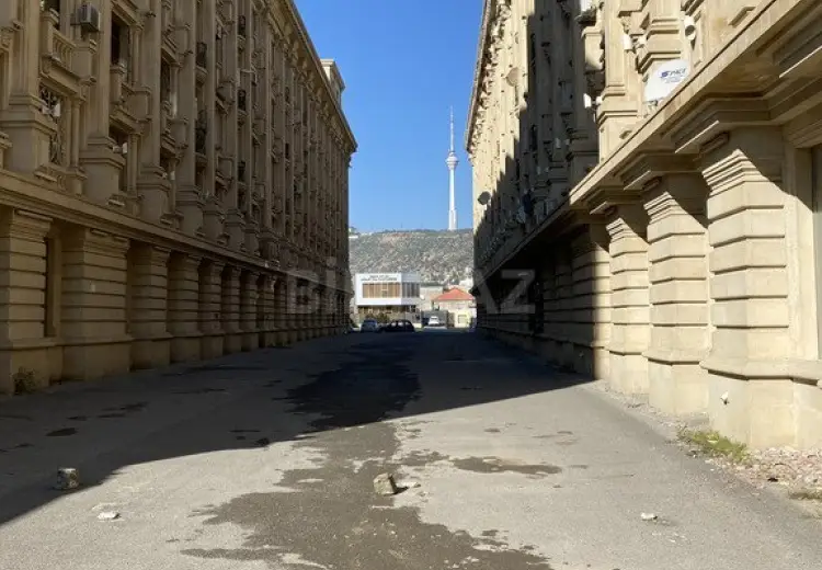 31 m² Obyekt / Ofis Satılır, Bayıl qəs., Səbail, Bakı