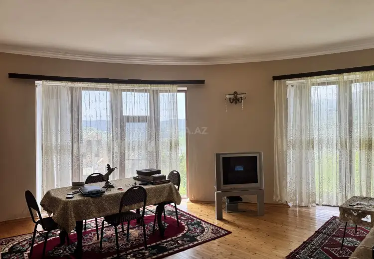 4 otaqlı mənzil Satılır, Şamaxı