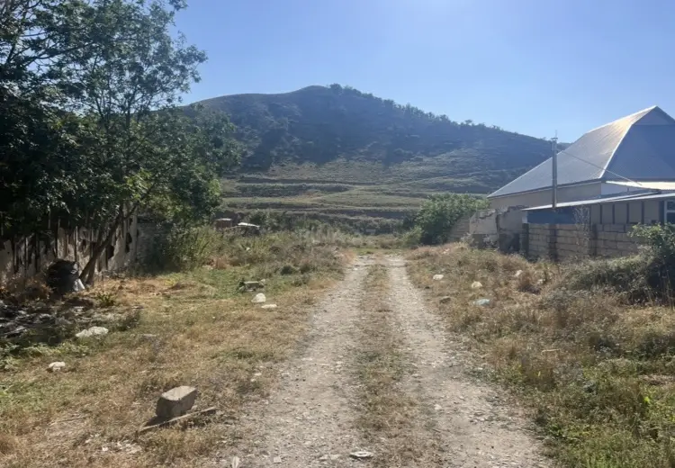 15 sot Torpaq Satılır, Xızı