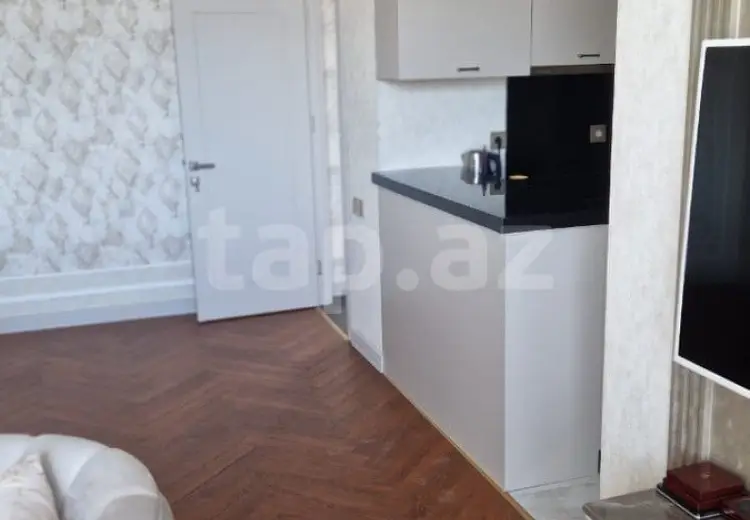 3 otaqlı mənzil , Bakı