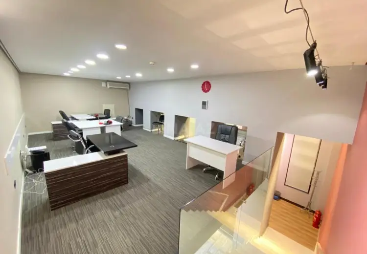 100 m² Obyekt / Ofis Kirayə (aylıq), Sahil qəs., Səbail, Bakı