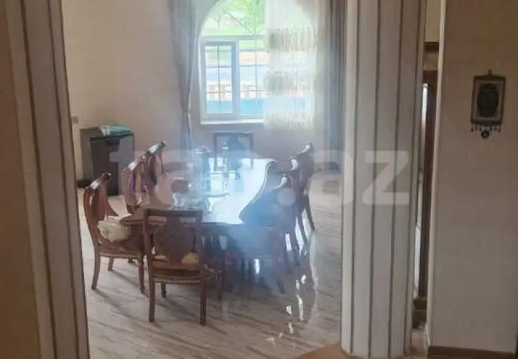 8 otaqlı mənzil , Nabran