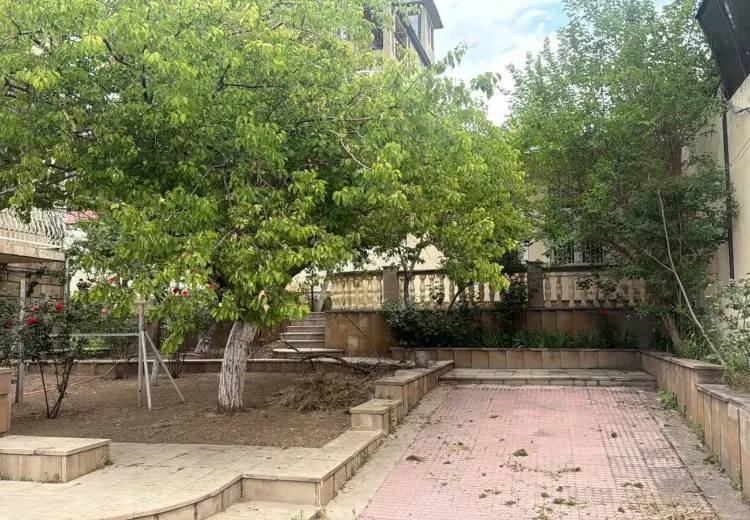 8 otaqlı mənzil Satılır, Badamdar qəs., Səbail, Bakı