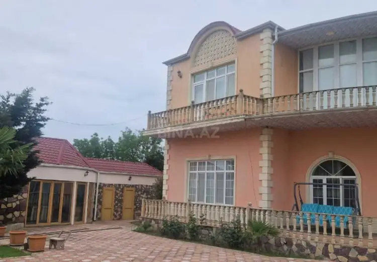 8 otaqlı mənzil Satılır, Nabran