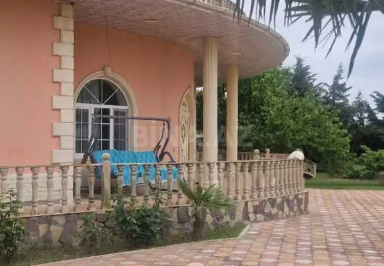 8 otaqlı mənzil Satılır, Nabran