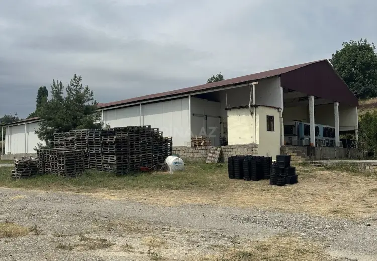 3000 m² Obyekt / Ofis Satılır, Quba