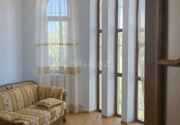 7 otaqlı mənzil Satılır, Şamaxı