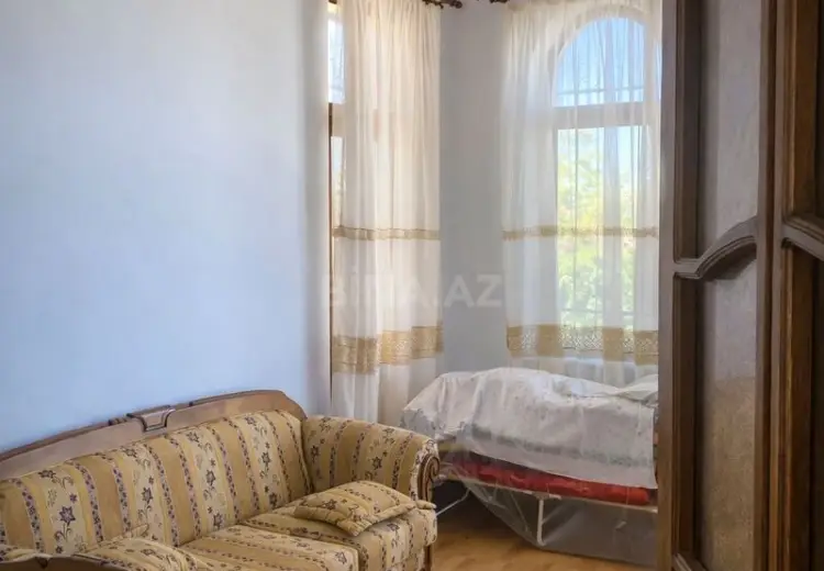7 otaqlı mənzil Satılır, Şamaxı