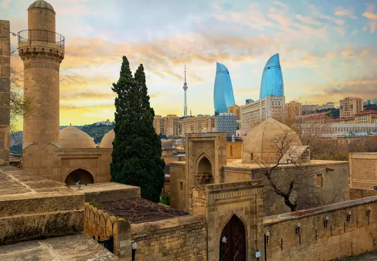 3 otaqlı mənzil Satılır, İçəri şəhər, Səbail, Bakı
