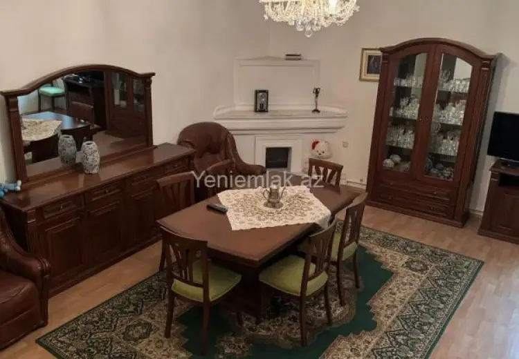 3 otaqlı mənzil Satılır, İçəri şəhər, Səbail, Bakı