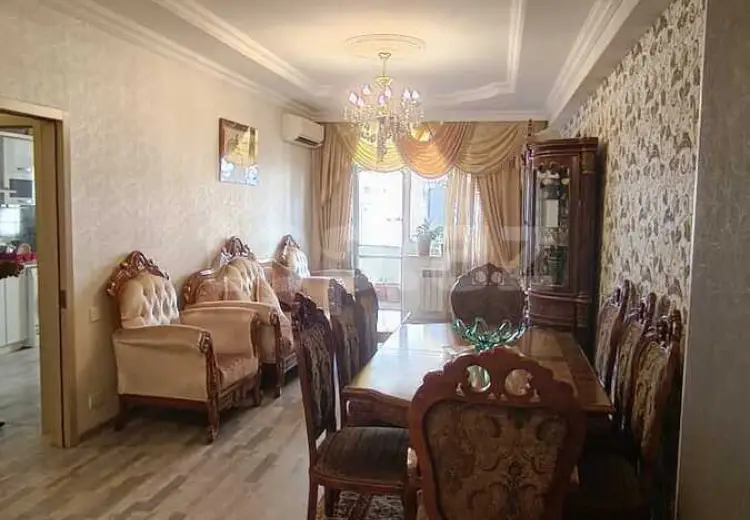 4 otaqlı mənzil , Bakı