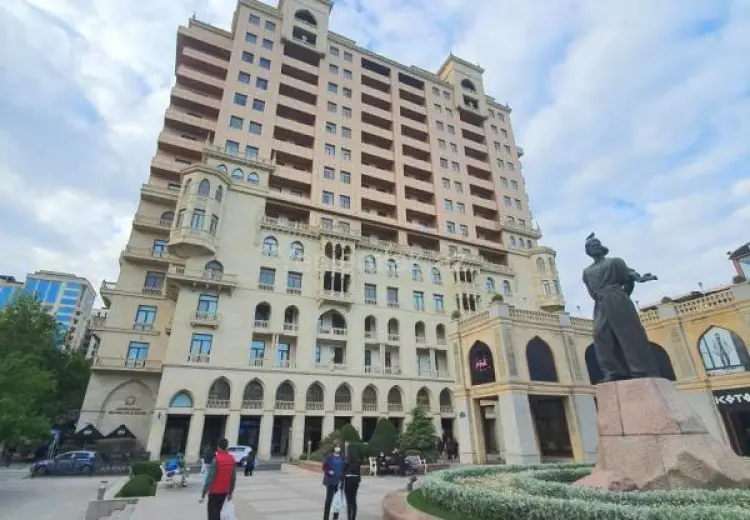 2 000 AZN - 3 otaqlı mənzil Kirayə (günlük), Səbail, Bakı