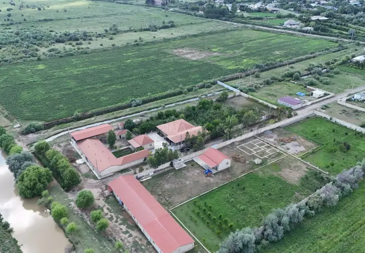 1000 m² Obyekt / Ofis Satılır, Qobustan şəh., Qobustan