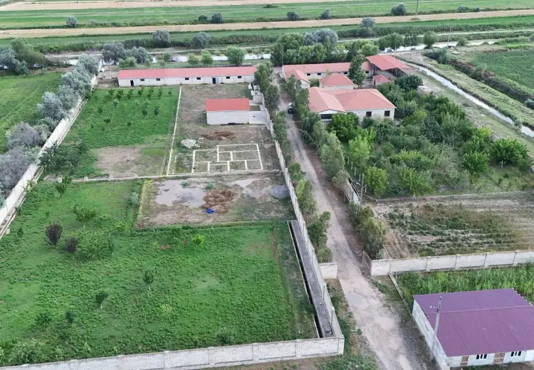 1000 m² Obyekt / Ofis Satılır, Qobustan şəh., Qobustan