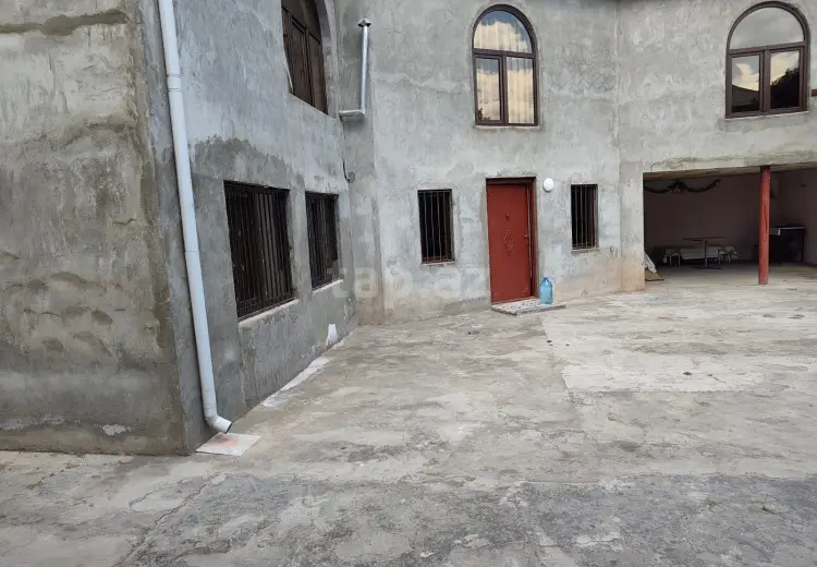 4 otaqlı mənzil , Gəncə
