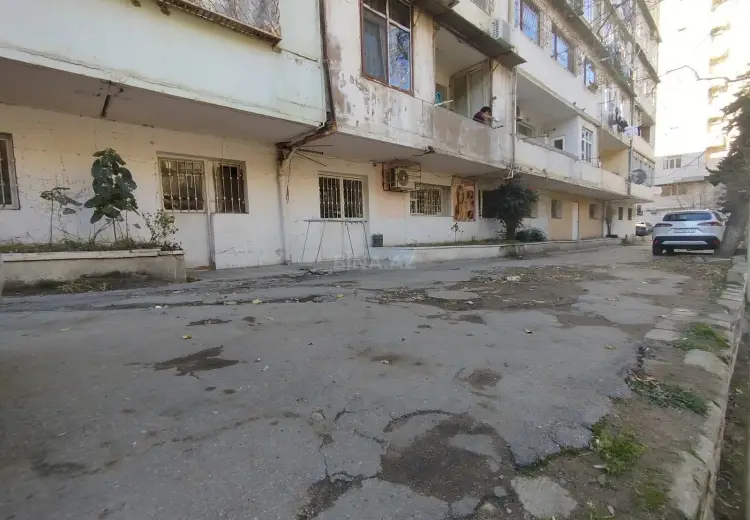 237 m² Obyekt / Ofis Satılır, Yasamal, Bakı