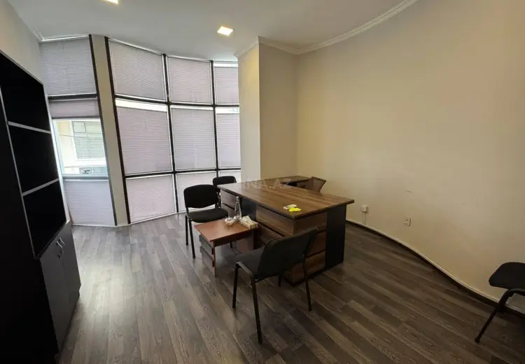 754 m² Obyekt / Ofis Kirayə (aylıq), Nərimanov, Bakı