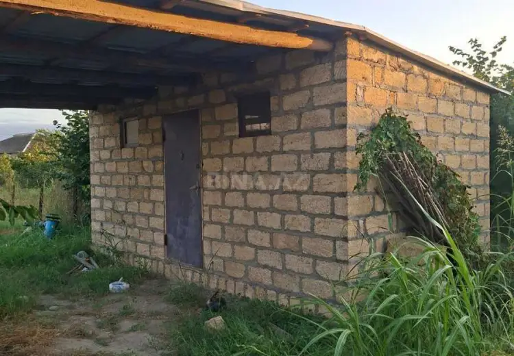 100 sot Torpaq Satılır, Xaçmaz