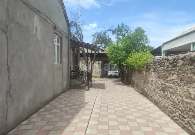 6 otaqlı mənzil , Gəncə