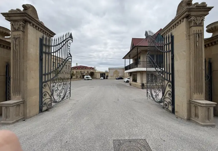 10000 m² Obyekt / Ofis Satılır, Binəqədi, Bakı
