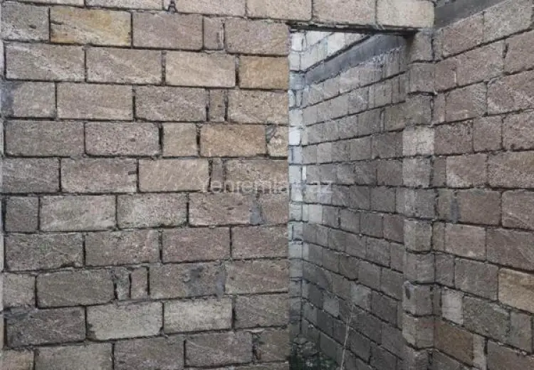 6 otaqlı mənzil Satılır, Şamaxı