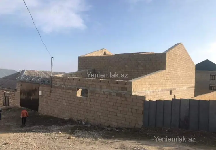 6 otaqlı mənzil Satılır, Şamaxı