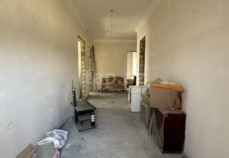 8 otaqlı mənzil , Bakı