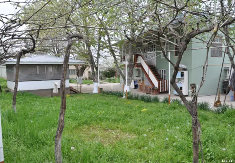 6 otaqlı mənzil , Şamaxı
