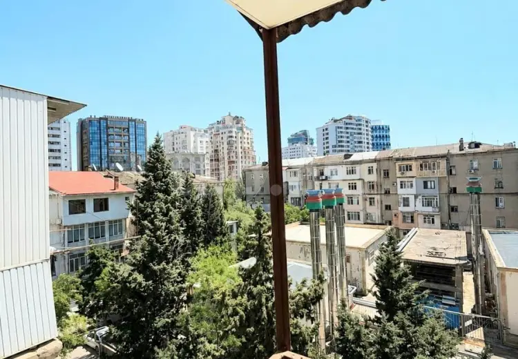 3 otaqlı mənzil , Bakı