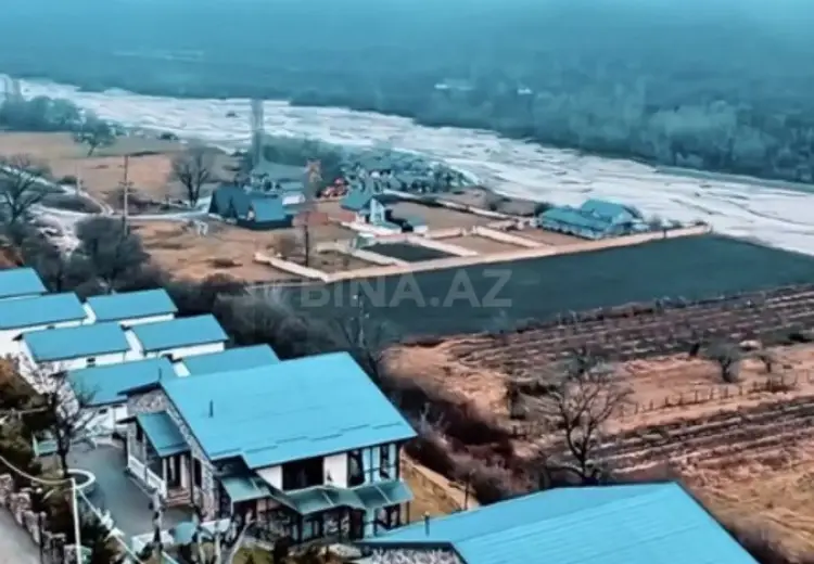 1000 m² Obyekt / Ofis Satılır, Qusar