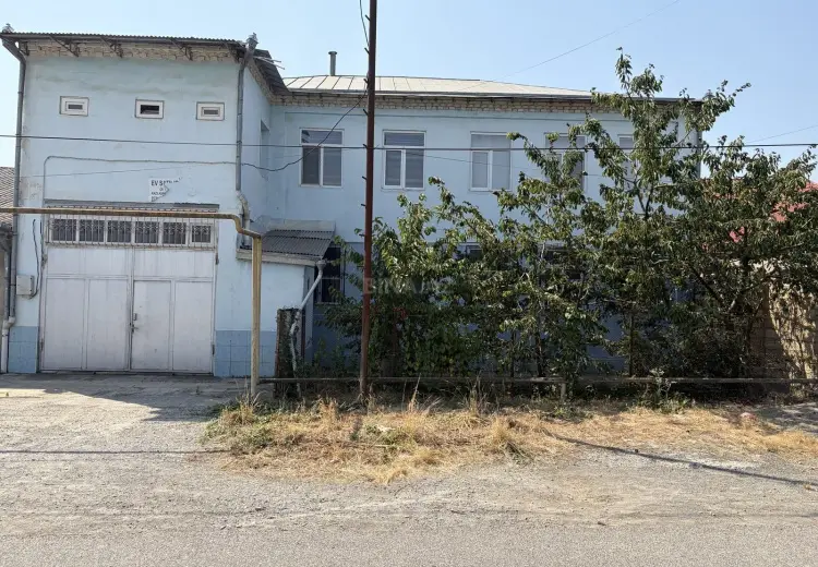 7 otaqlı mənzil Satılır, Quba