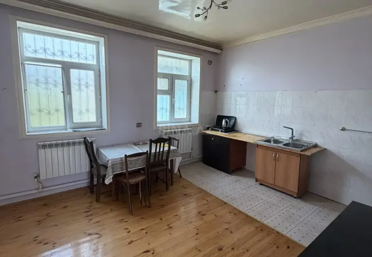 7 otaqlı mənzil Satılır, Quba