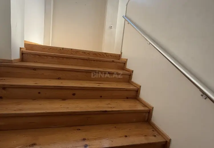 7 otaqlı mənzil Satılır, Quba