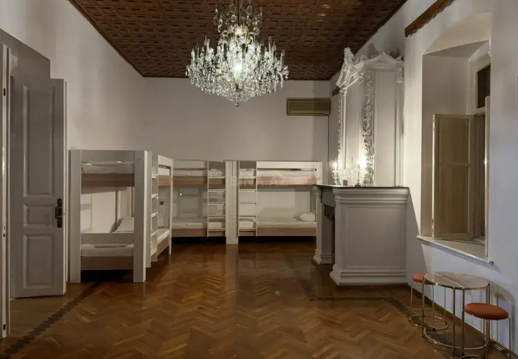 250 m² Obyekt / Ofis Kirayə (aylıq), Səbail, Bakı