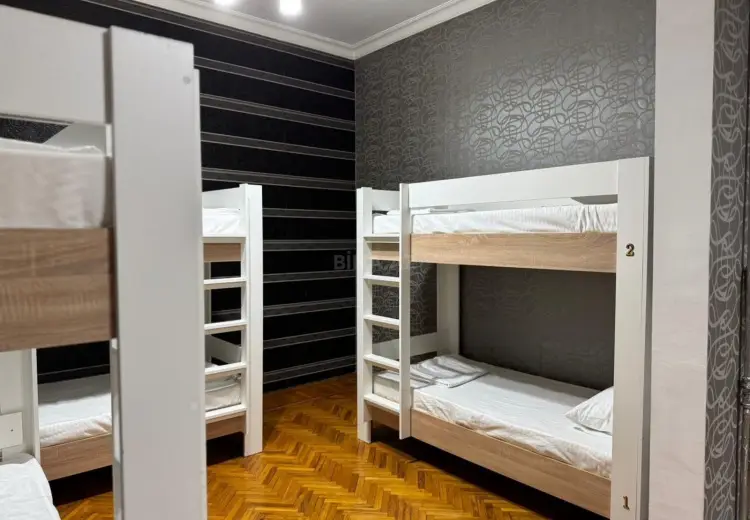 250 m² Obyekt / Ofis Kirayə (aylıq), Səbail, Bakı