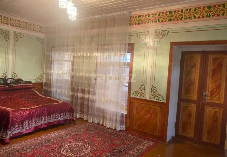 6 otaqlı mənzil , Şəki