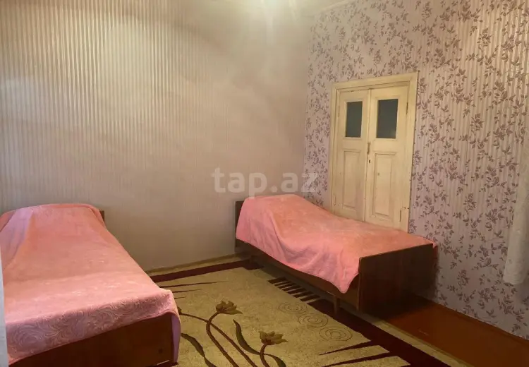 6 otaqlı mənzil , Şəki