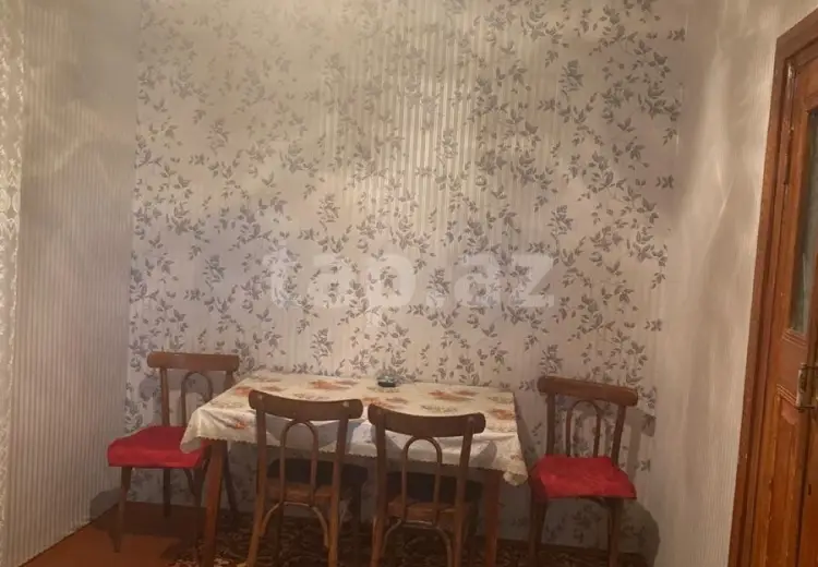6 otaqlı mənzil , Şəki