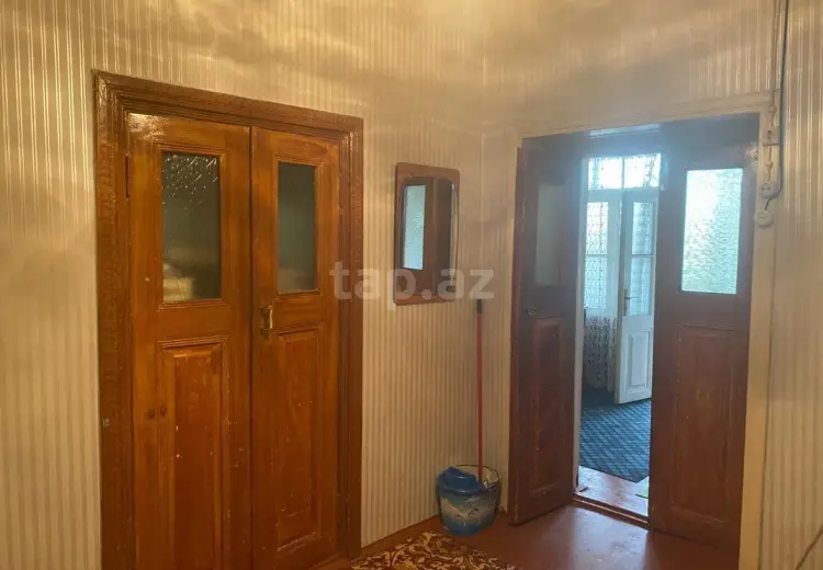 6 otaqlı mənzil , Şəki