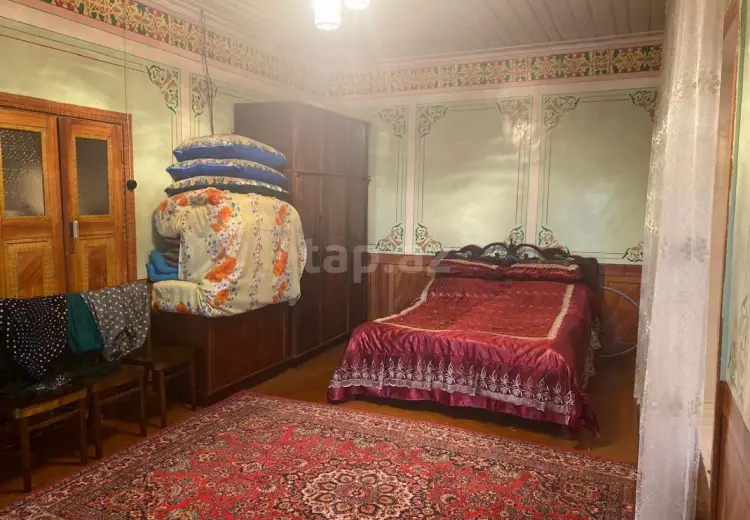 6 otaqlı mənzil , Şəki