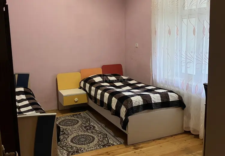 5 otaqlı mənzil Satılır, Qəbələ