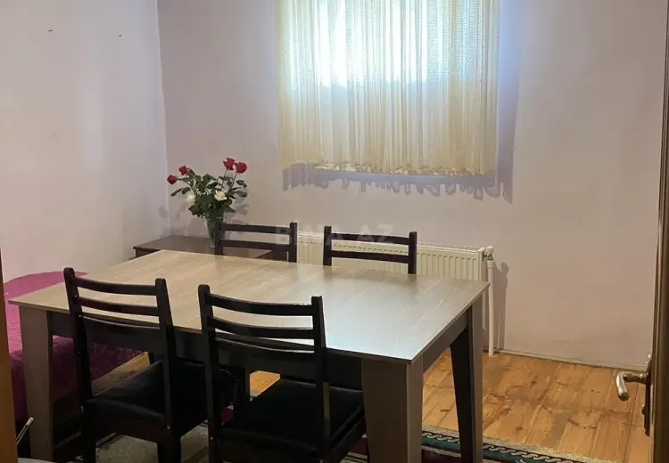 5 otaqlı mənzil Satılır, Qəbələ