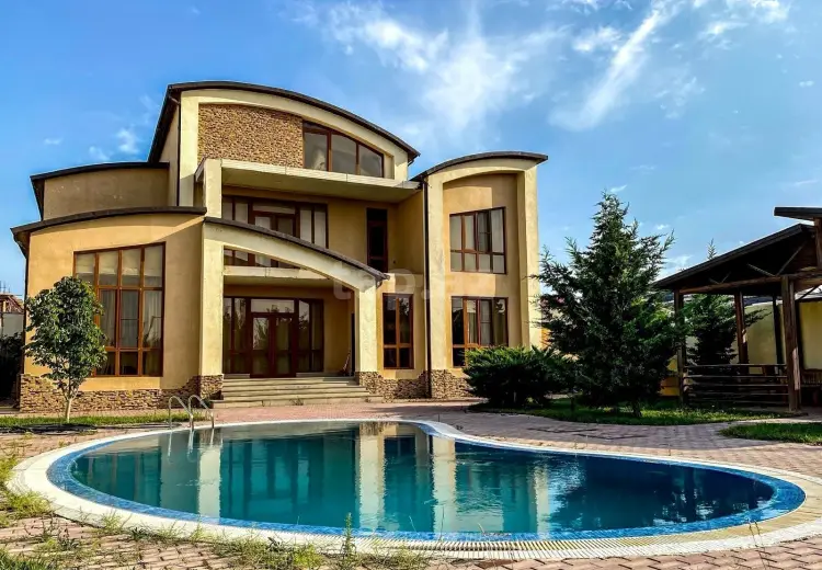 6 otaqlı mənzil Kirayə (günlük), Novxanı, Abşeron