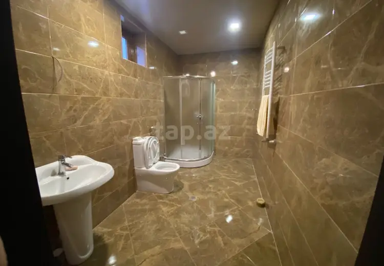 6 otaqlı mənzil Kirayə (günlük), Novxanı, Abşeron