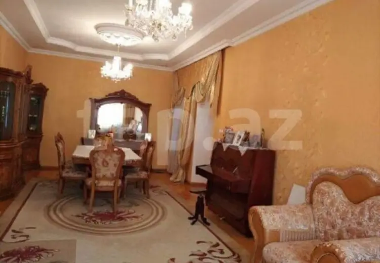 7 otaqlı mənzil , Gəncə