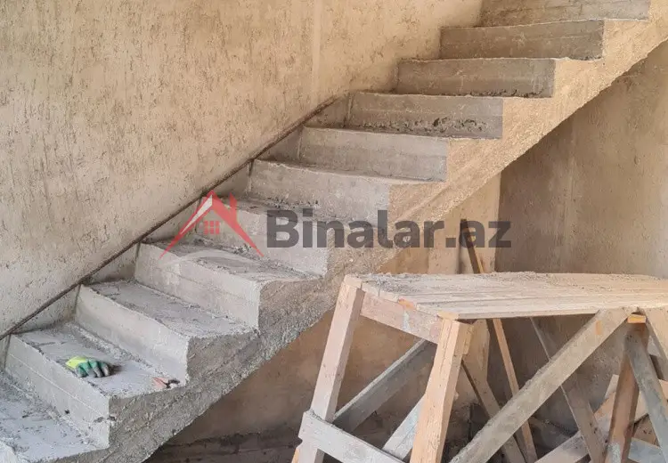 4 otaqlı mənzil Satılır, Bakı