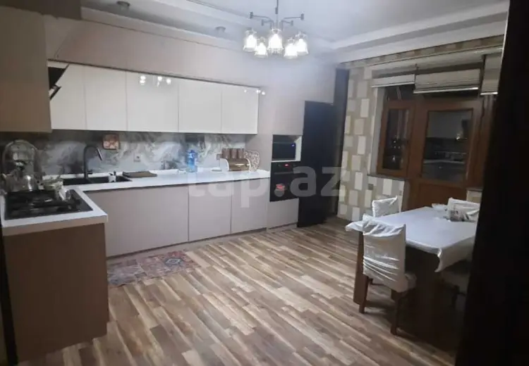 3 otaqlı mənzil , Bakı
