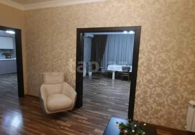 3 otaqlı mənzil , Bakı