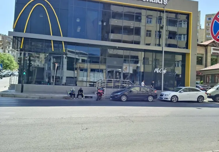 3 otaqlı mənzil Satılır, Yeni Yasamal qəs., Yasamal, Bakı